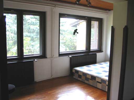 Szentendre - Felfüggesztve - Családiház
