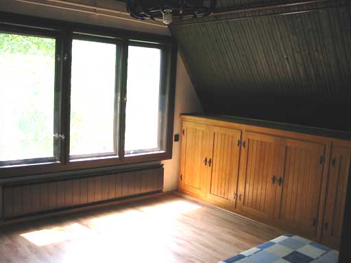Szentendre - Felfüggesztve - Családiház