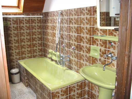 Szentendre - Felfüggesztve - Családiház