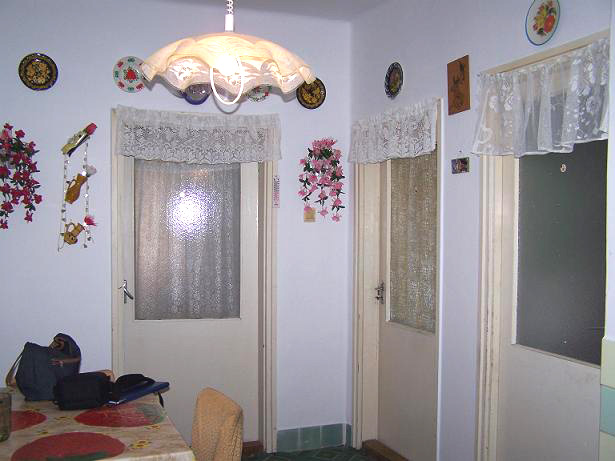 Le�nyfalu - T�r�lt - Csal�dih�z