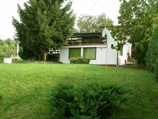 Szentendre - Elad� - Csal�dih�z