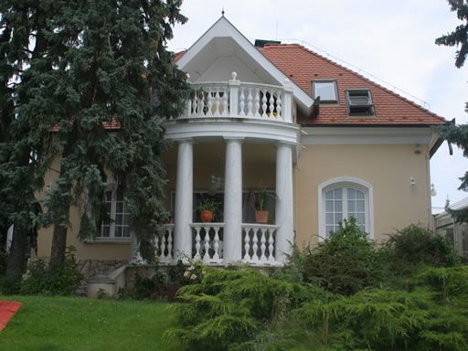 Szentendre - Törölt - Családiház