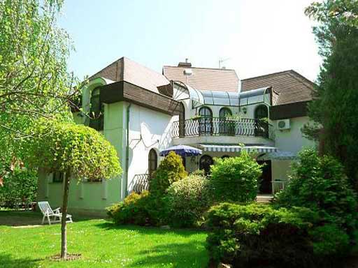 Budapest - Eladott/Kiadott - Családiház