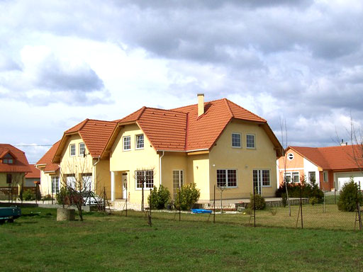 Budakalász - Felfüggesztve - Ikerház