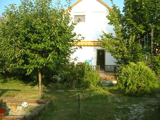 Szentendre - Felfüggesztve - Családiház