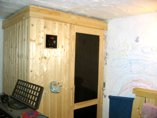 Szentendre - Felfüggesztve - Családiház