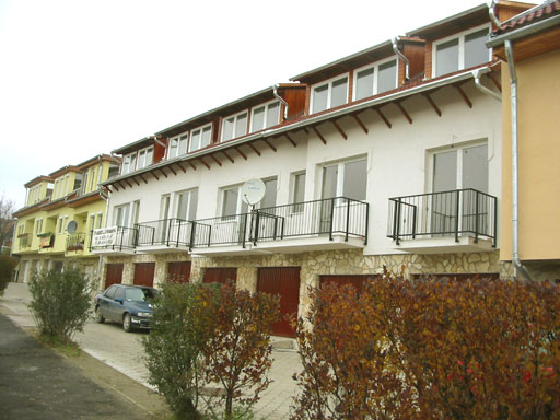 Szentendre - Eladott/Kiadott - Sorház