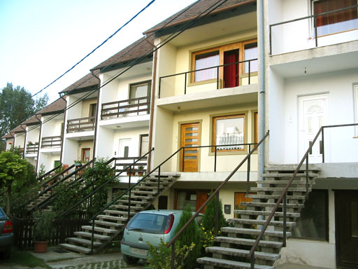 Dunabogdány - Eladott/Kiadott - Sorház