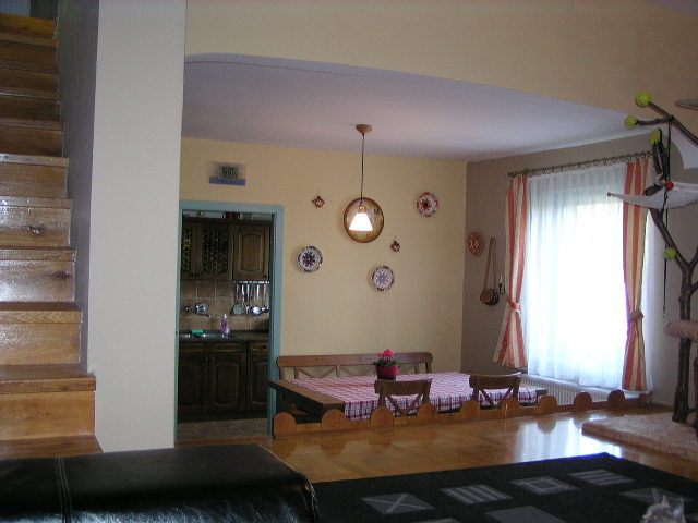 Szentendre - Törölt - Családiház