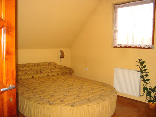 Pomáz - Eladott/Kiadott - Családiház