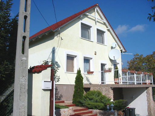 Pomáz - Törölt - Családiház