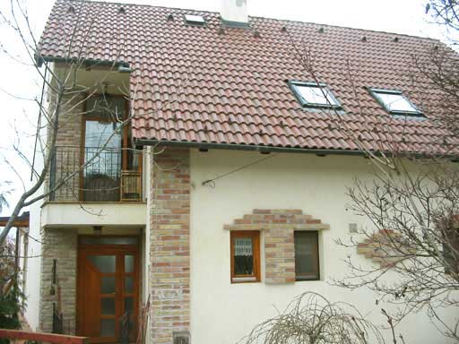 Szentendre - Csal�dih�z