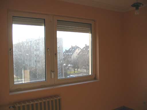 Szentendre - Eladott/Kiadott - T�rsash�zi lak�s