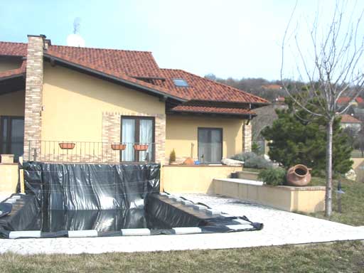 Szentendre - Törölt - Családiház