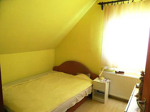 Szentendre - Felfüggesztve - Családiház