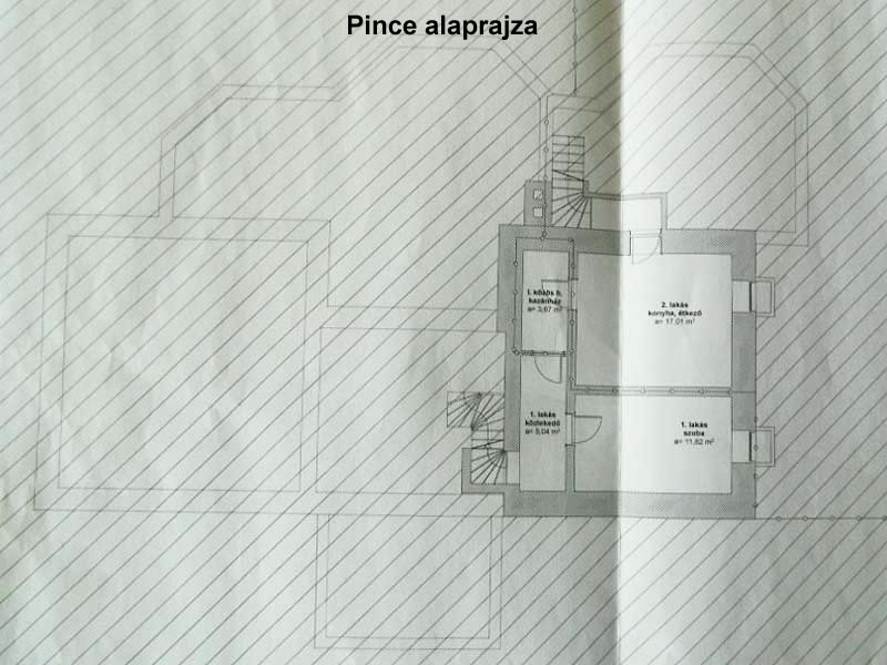 Szentendre - Felfüggesztve - Családiház