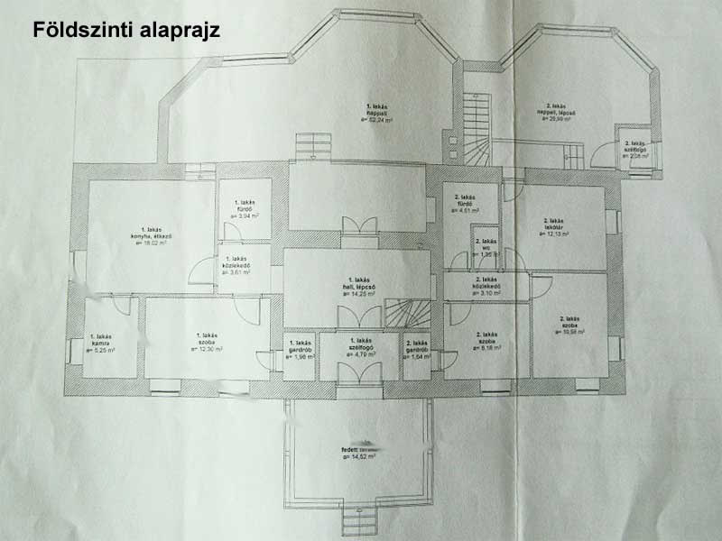 Szentendre - Felfüggesztve - Családiház
