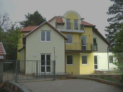 Szentendre - T�rsash�zi lak�s