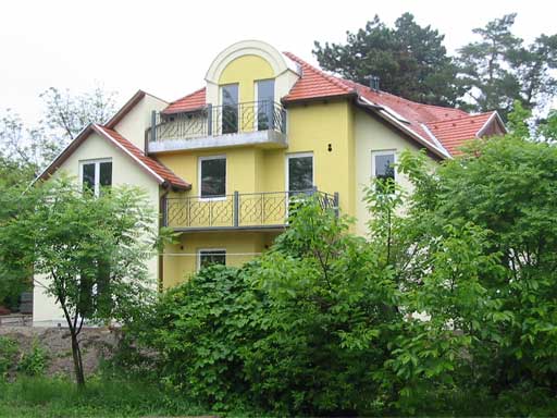 Szentendre - Eladott/Kiadott - Társasházi lakás