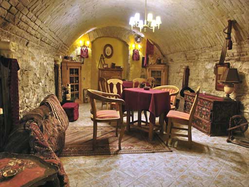 Szentendre - Elad� - Csal�dih�z