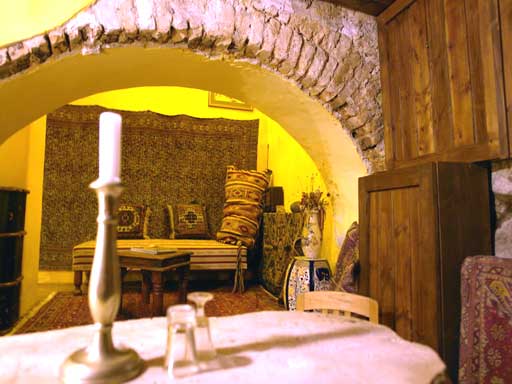 Szentendre - Eladott/Kiadott - Családiház