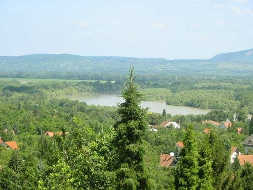 Tahit�tfalu - Elad� - Lak��v. telek