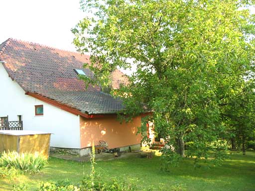 Szentendre - Felfüggesztve - Családiház