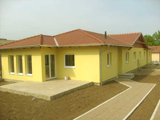 Pom�z - Ikerh�z