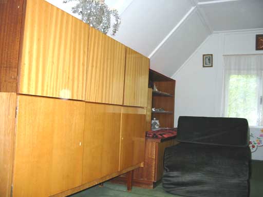 Pomáz - Felfüggesztve - Üdülő