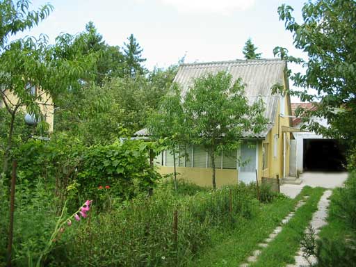 Pomáz - Felfüggesztve - Üdülő