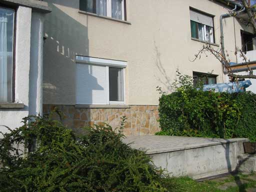Szentendre - Kiad� - H�zr�sz