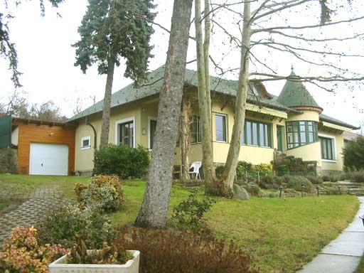 Szentendre - Eladott/Kiadott - Családiház