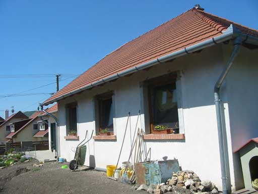 Szentendre - Felfüggesztve - Családiház