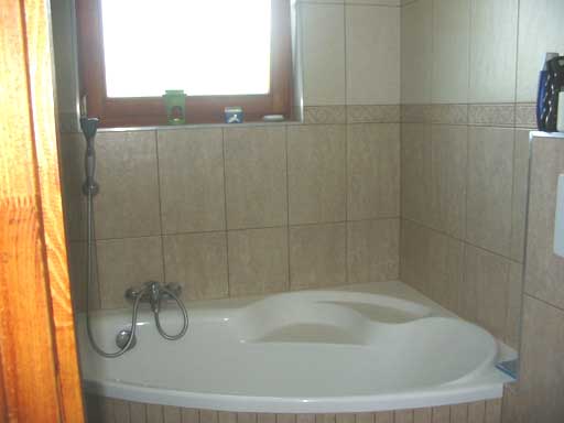 Szentendre - Felfüggesztve - Családiház