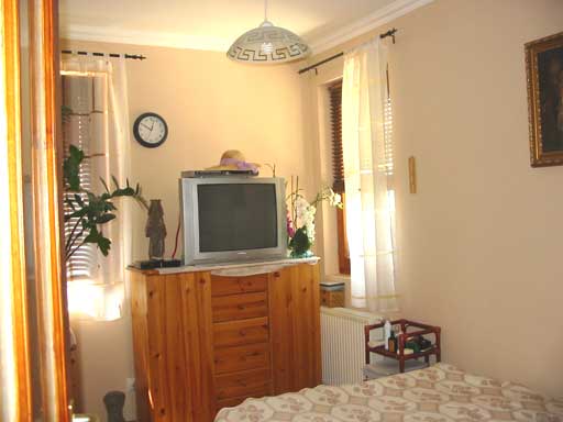 Szentendre - Felfüggesztve - Családiház