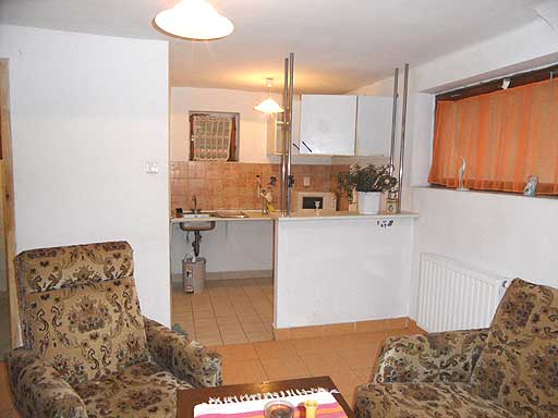 Szentendre - Kiad� - H�zr�sz