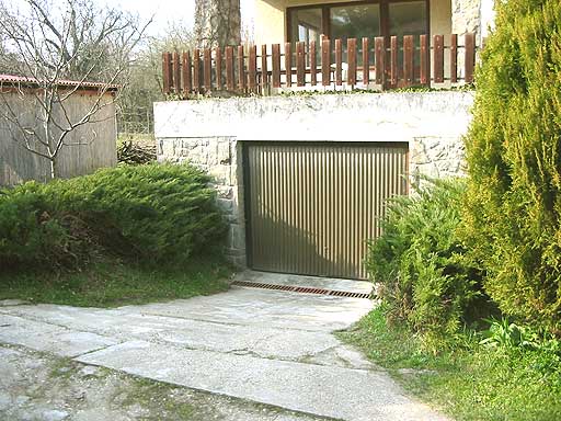 Szentendre - Elad� - Csal�dih�z