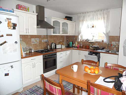 Szentendre - Felfüggesztve - Sorház