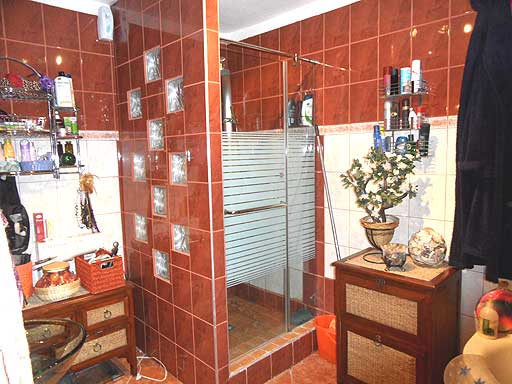 Pomáz - Eladott/Kiadott - Családiház