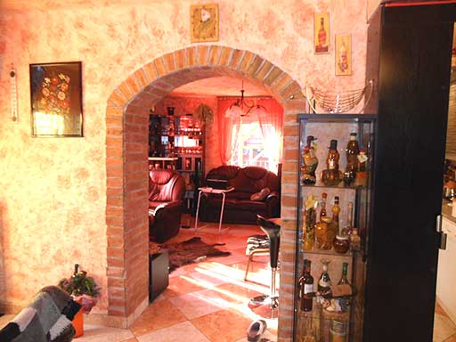 Pomáz - Eladott/Kiadott - Családiház