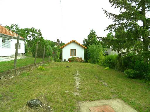 Szentendre - Felfüggesztve - Családiház