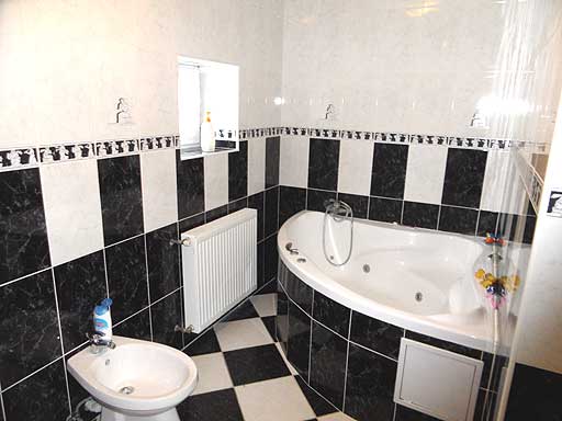 Szentendre - Eladott/Kiadott - Családiház