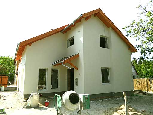 Szentendre - Elad� - Csal�dih�z