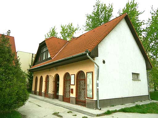 Szentendre - Elad� - Kereskedelmi