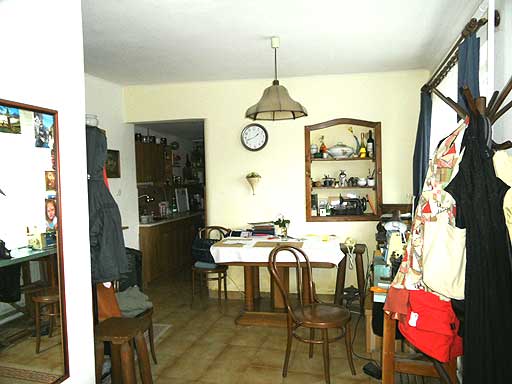 Szentendre - Felfüggesztve - Családiház