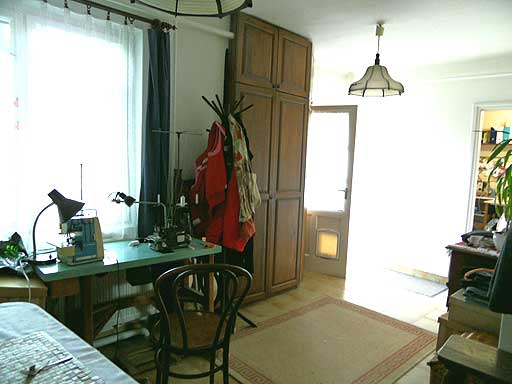 Szentendre - Felfüggesztve - Családiház