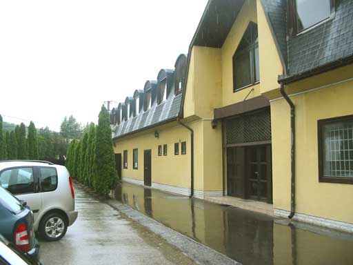 Budakal�sz - Kiad� - Ipari ingatlan