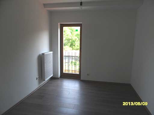 Szentendre - Eladott/Kiadott - T�rsash�zi lak�s