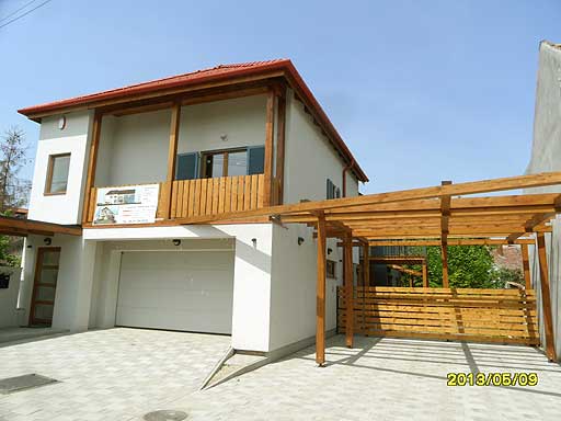 Szentendre - Eladott/Kiadott - T�rsash�zi lak�s