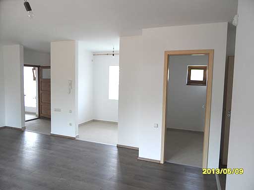 Szentendre - Eladott/Kiadott - T�rsash�zi lak�s